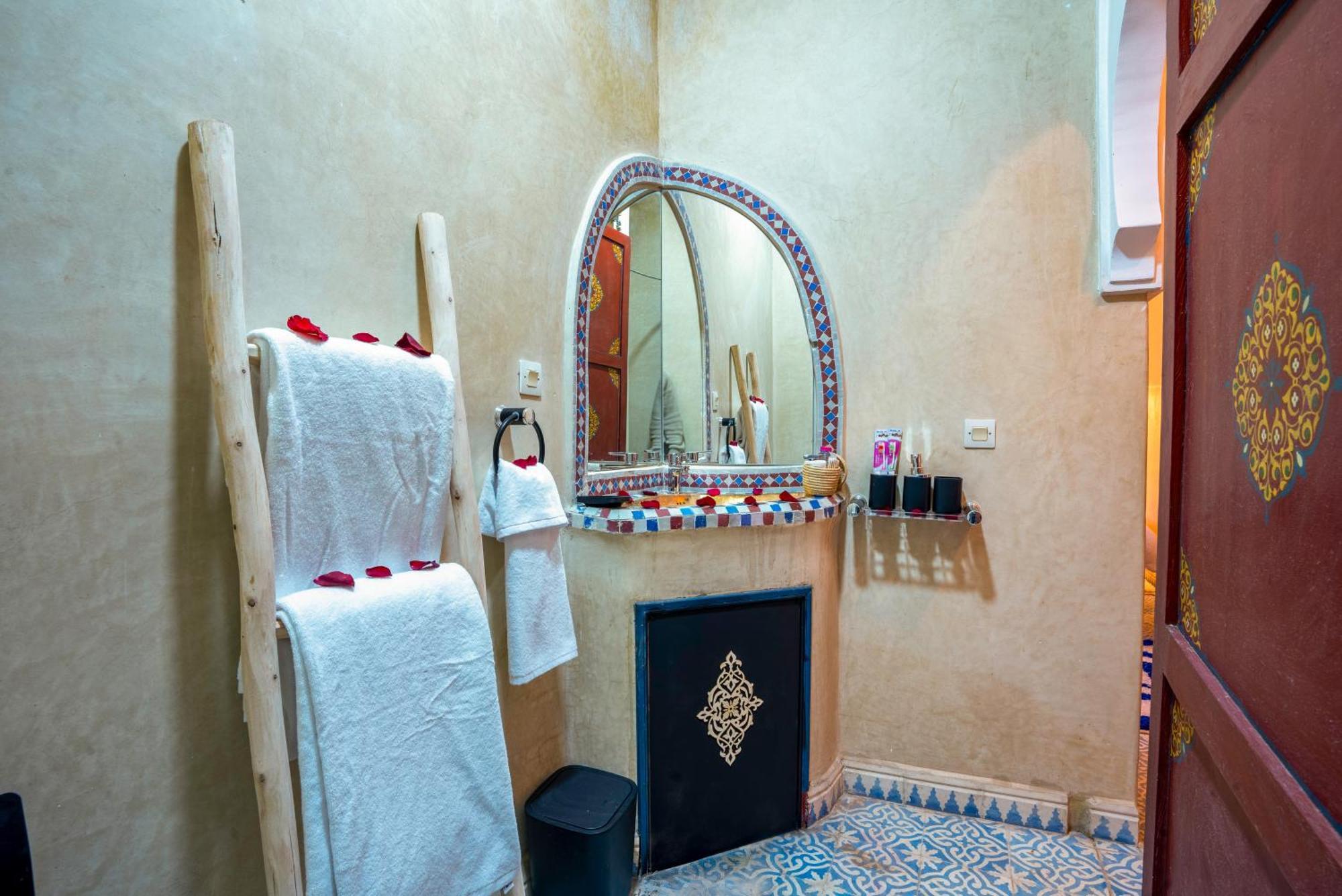 Riad Le Graff Pink Marrakesh Exteriör bild