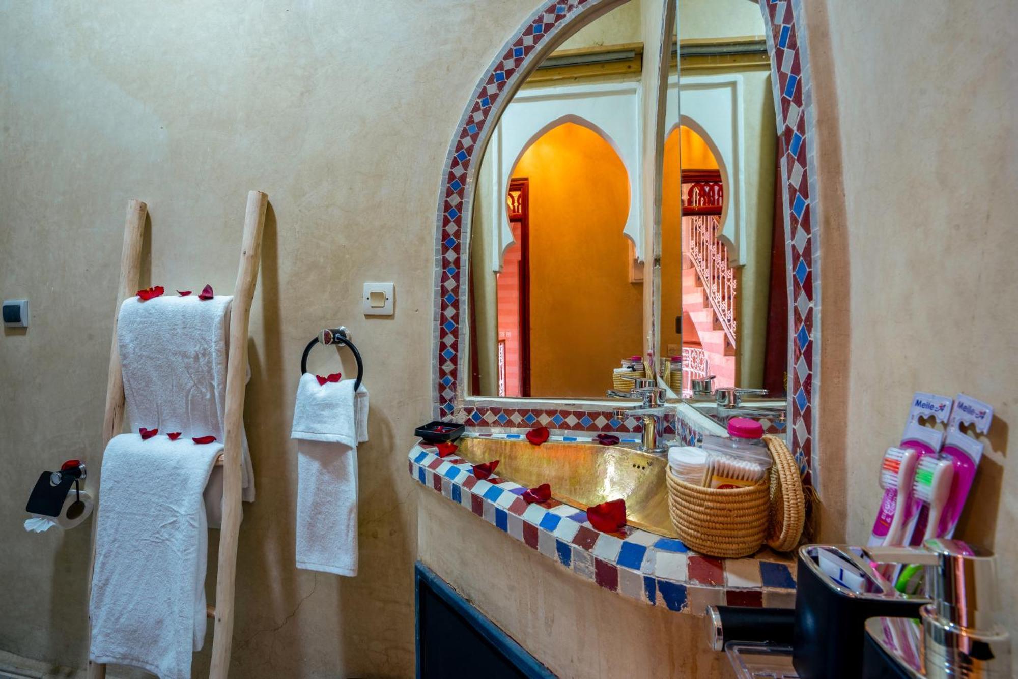 Riad Le Graff Pink Marrakesh Exteriör bild