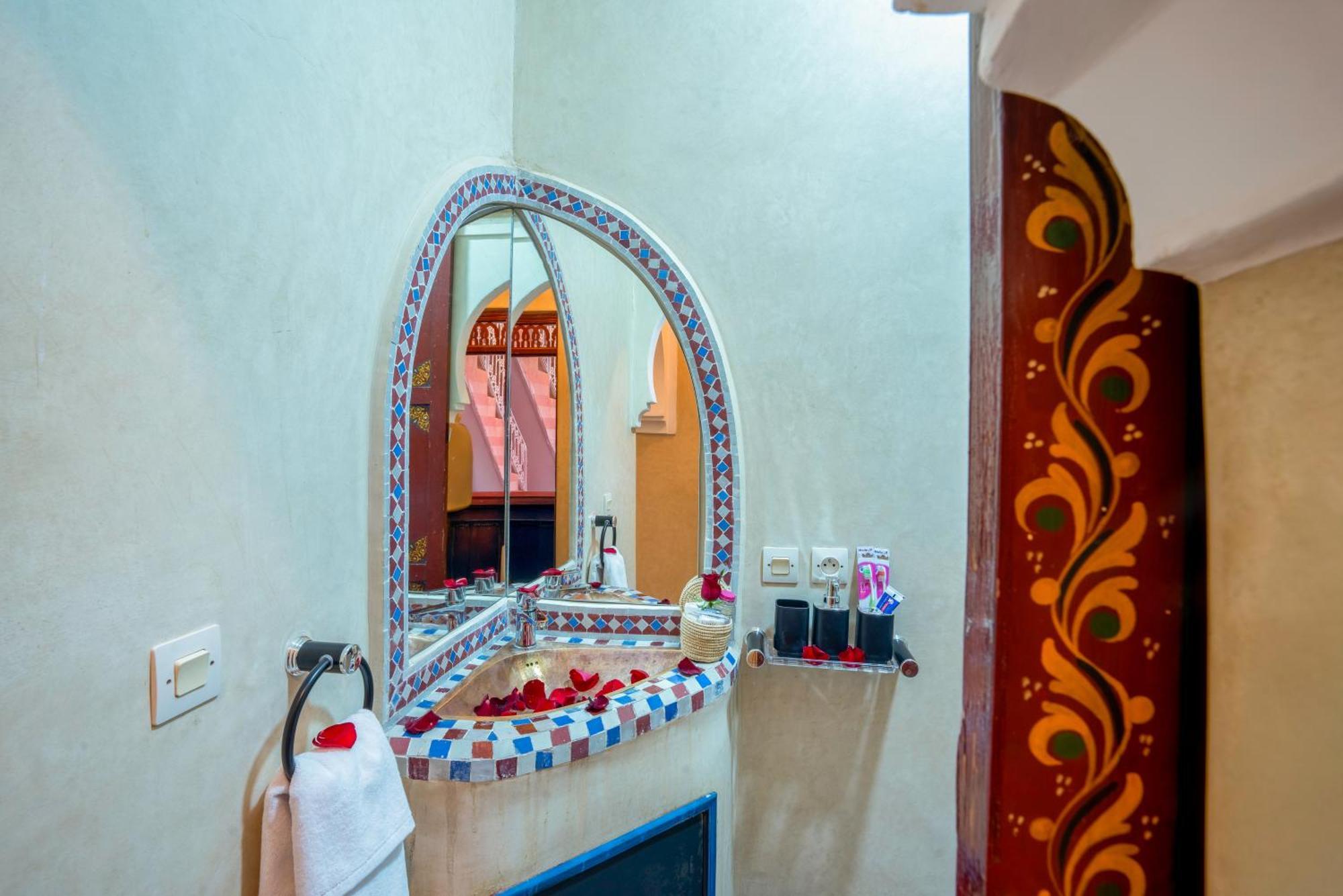 Riad Le Graff Pink Marrakesh Exteriör bild